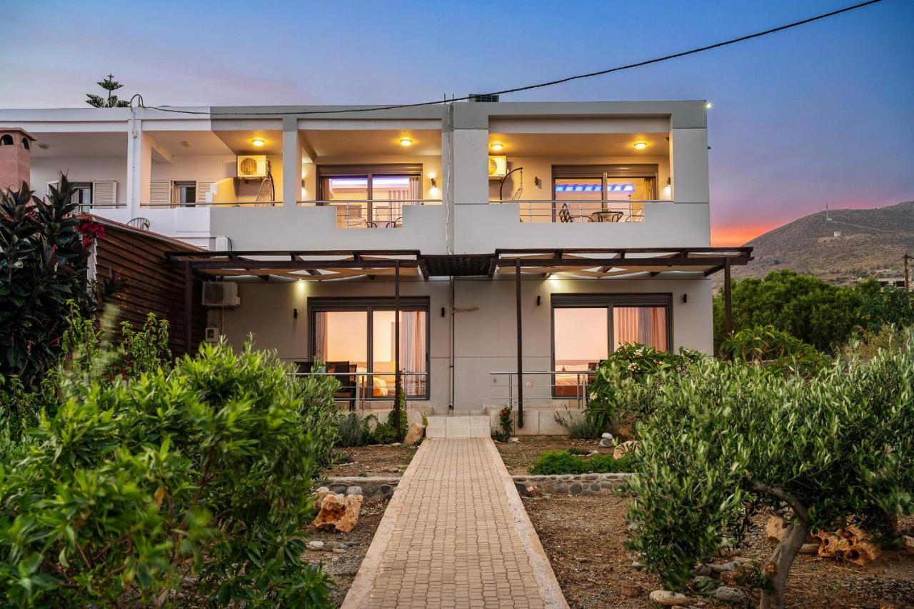 Marina Apartments Lentas Luaran gambar