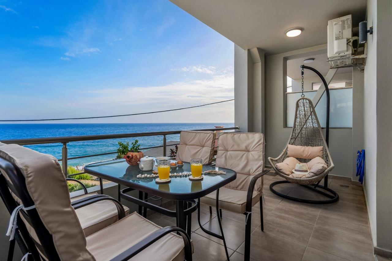 Marina Apartments Lentas Luaran gambar